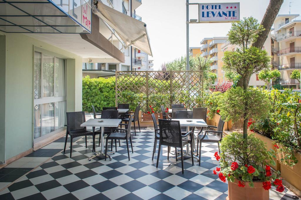 Hotel Levante Sul Mare Lido Di Savio Bagian luar foto