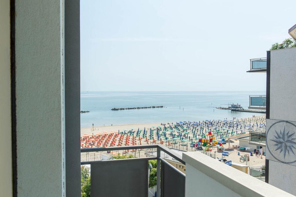 Hotel Levante Sul Mare Lido Di Savio Bagian luar foto