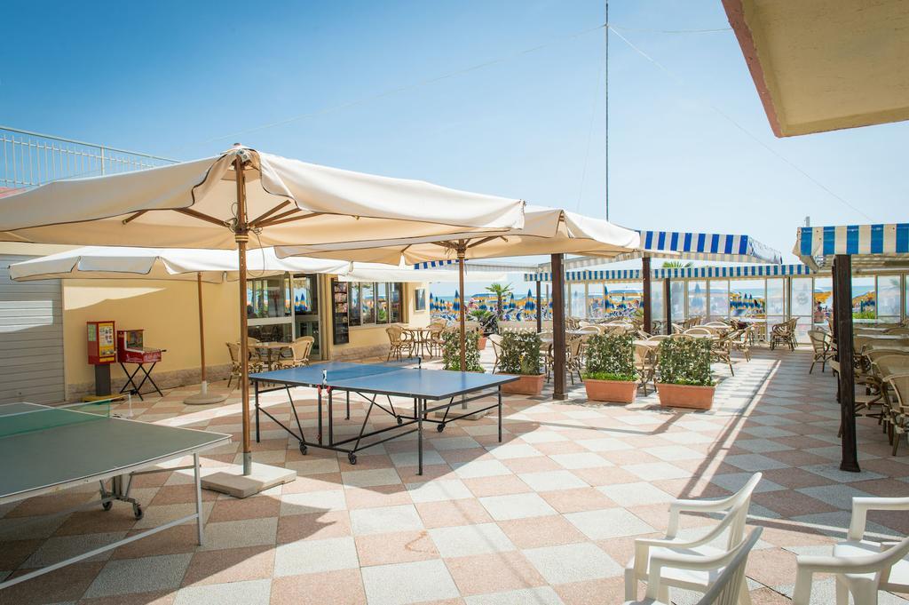 Hotel Levante Sul Mare Lido Di Savio Bagian luar foto